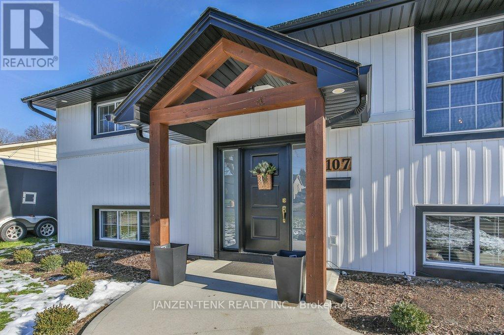 107 Fourth Avenue, Aylmer, Ontario  N5H 2L2 - Photo 4 - X12561606