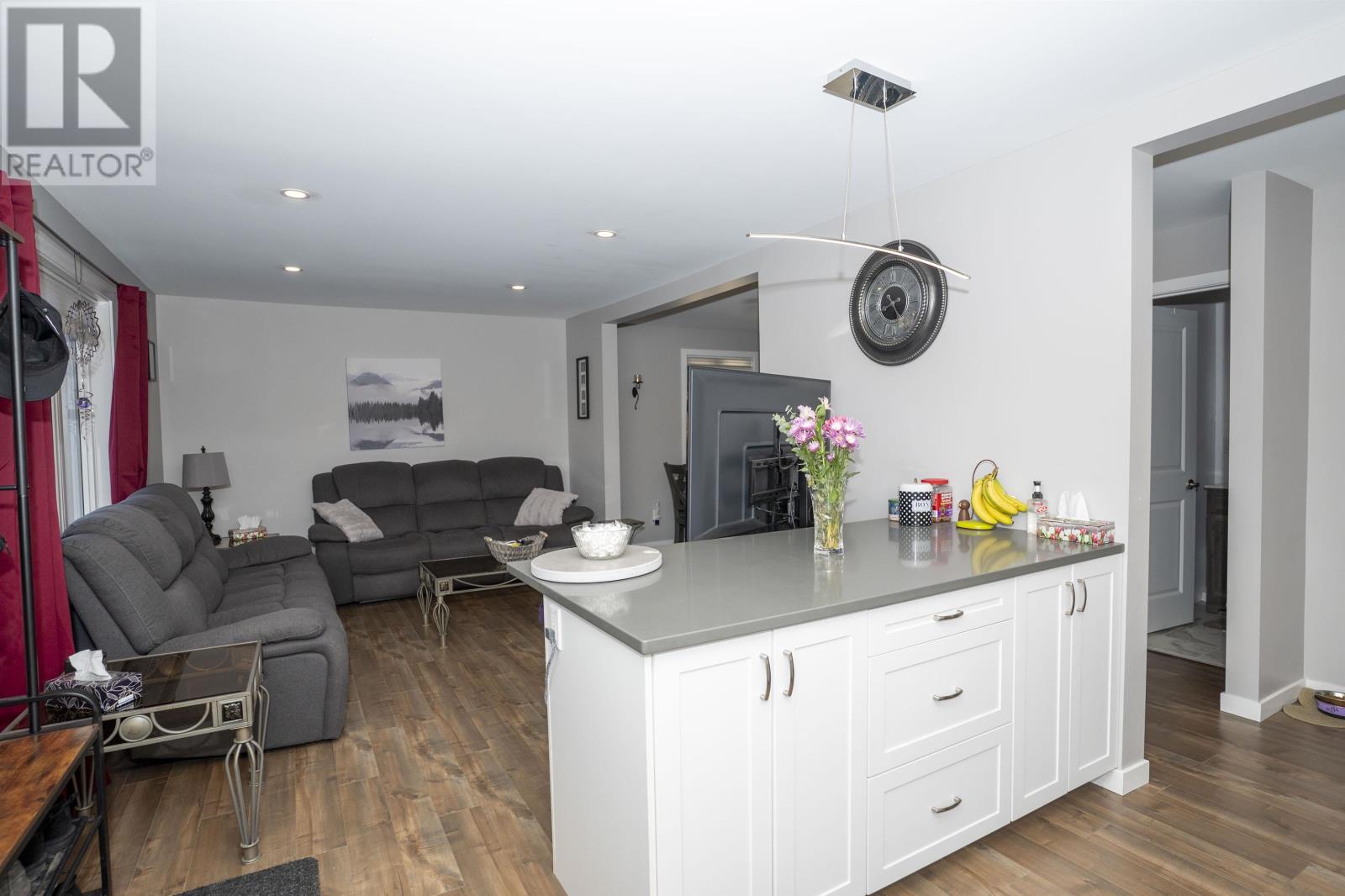 203 Kenogami S, Thunder Bay, Ontario  P7B 4S2 - Photo 11 - TB253467