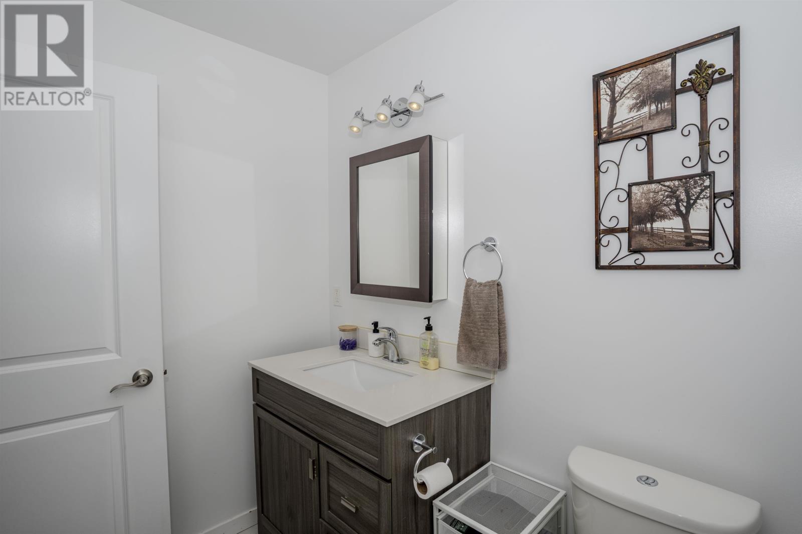 203 Kenogami S, Thunder Bay, Ontario  P7B 4S2 - Photo 24 - TB253467