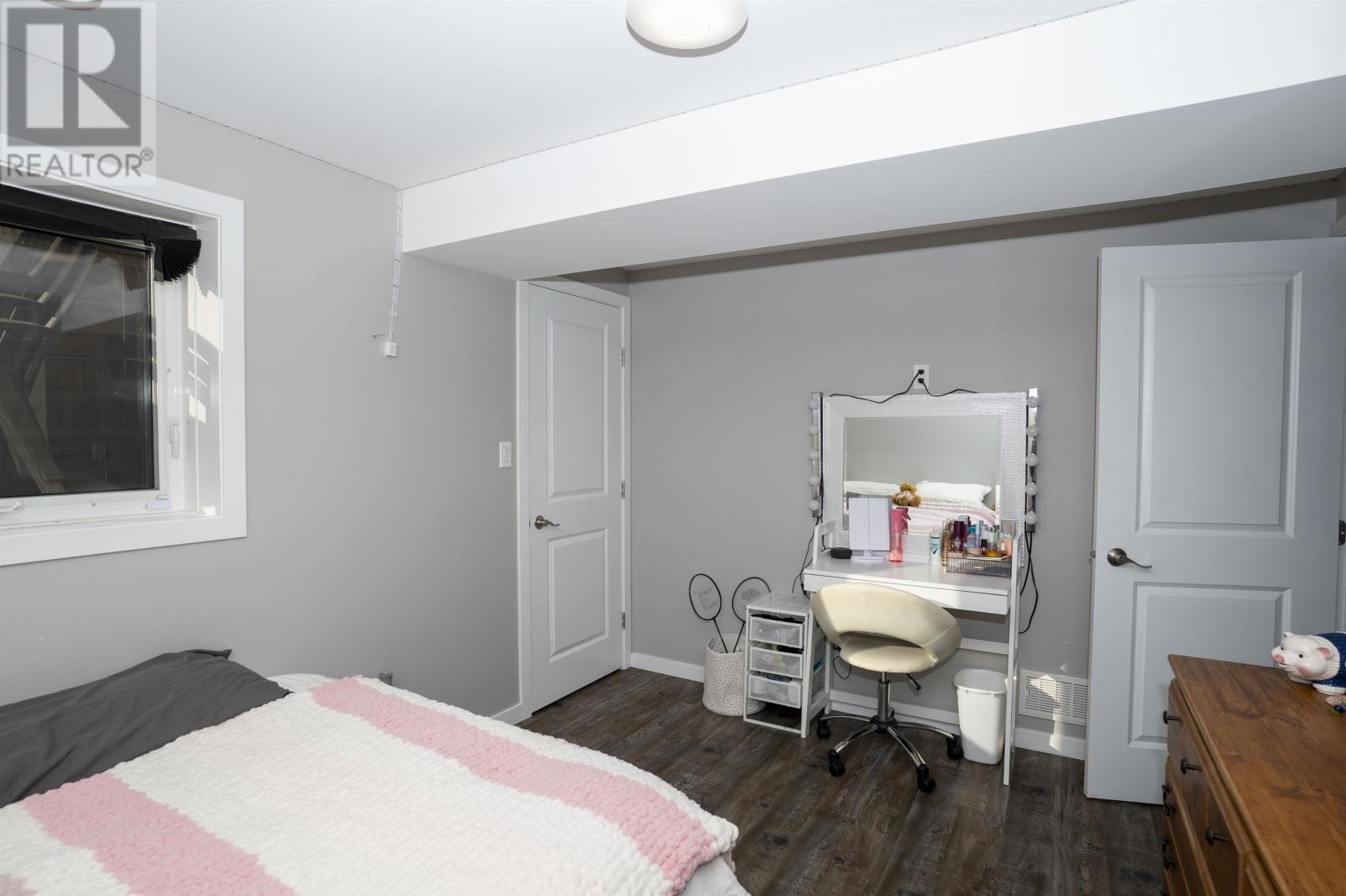 203 Kenogami S, Thunder Bay, Ontario  P7B 4S2 - Photo 30 - TB253467