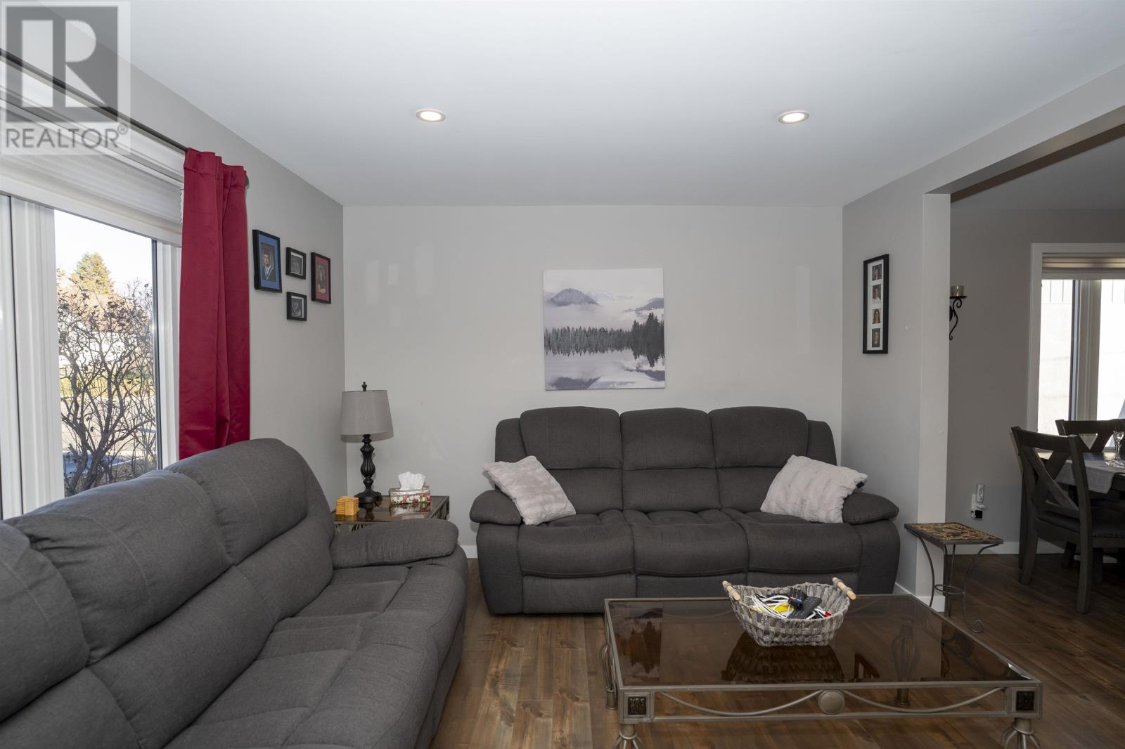 203 Kenogami S, Thunder Bay, Ontario  P7B 4S2 - Photo 3 - TB253467