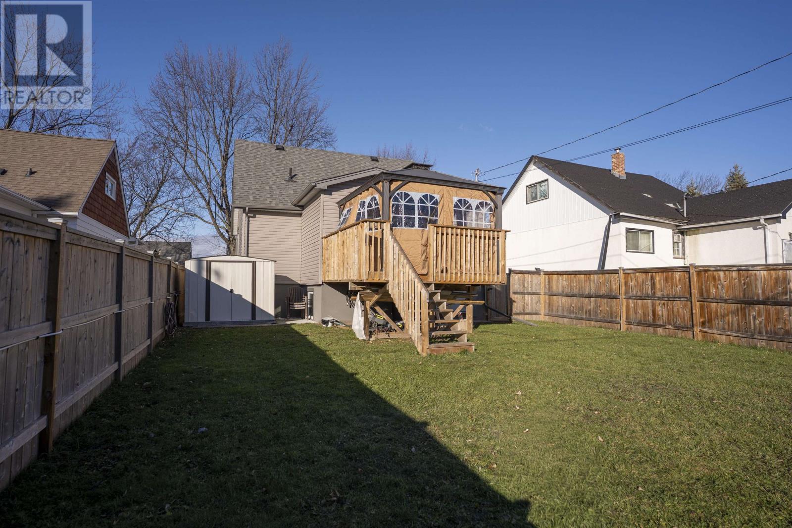 203 Kenogami S, Thunder Bay, Ontario  P7B 4S2 - Photo 34 - TB253467