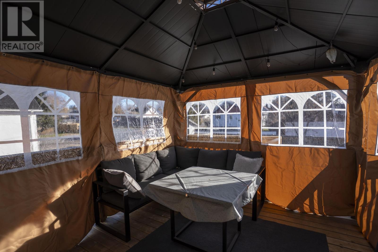 203 Kenogami S, Thunder Bay, Ontario  P7B 4S2 - Photo 37 - TB253467