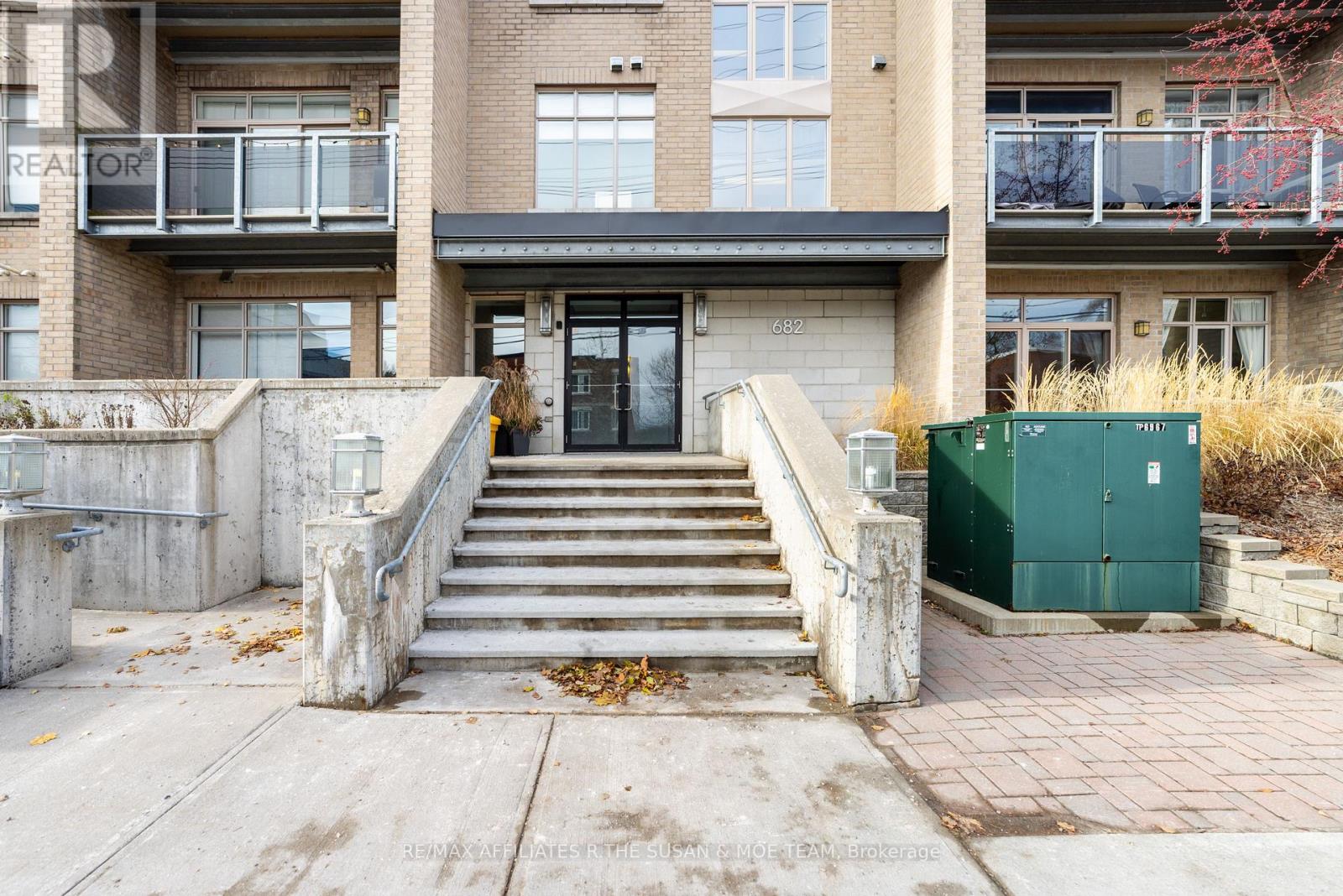 106 - 682 Churchill Avenue N, Ottawa, Ontario  K1Z 5G5 - Photo 3 - X12561658