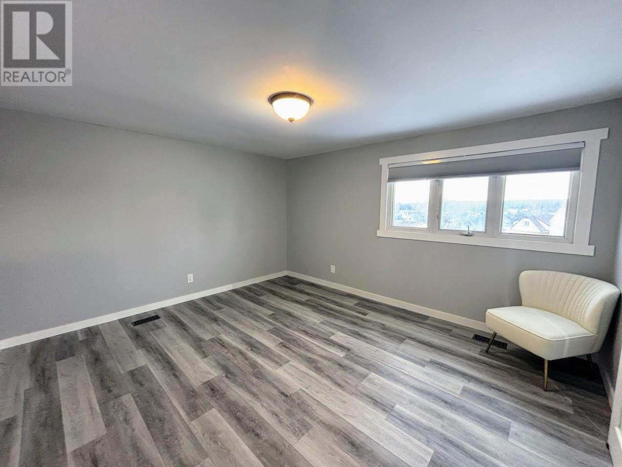 32 Mona Dr, Manitouwadge, Ontario  P0T 2C0 - Photo 13 - TB253515