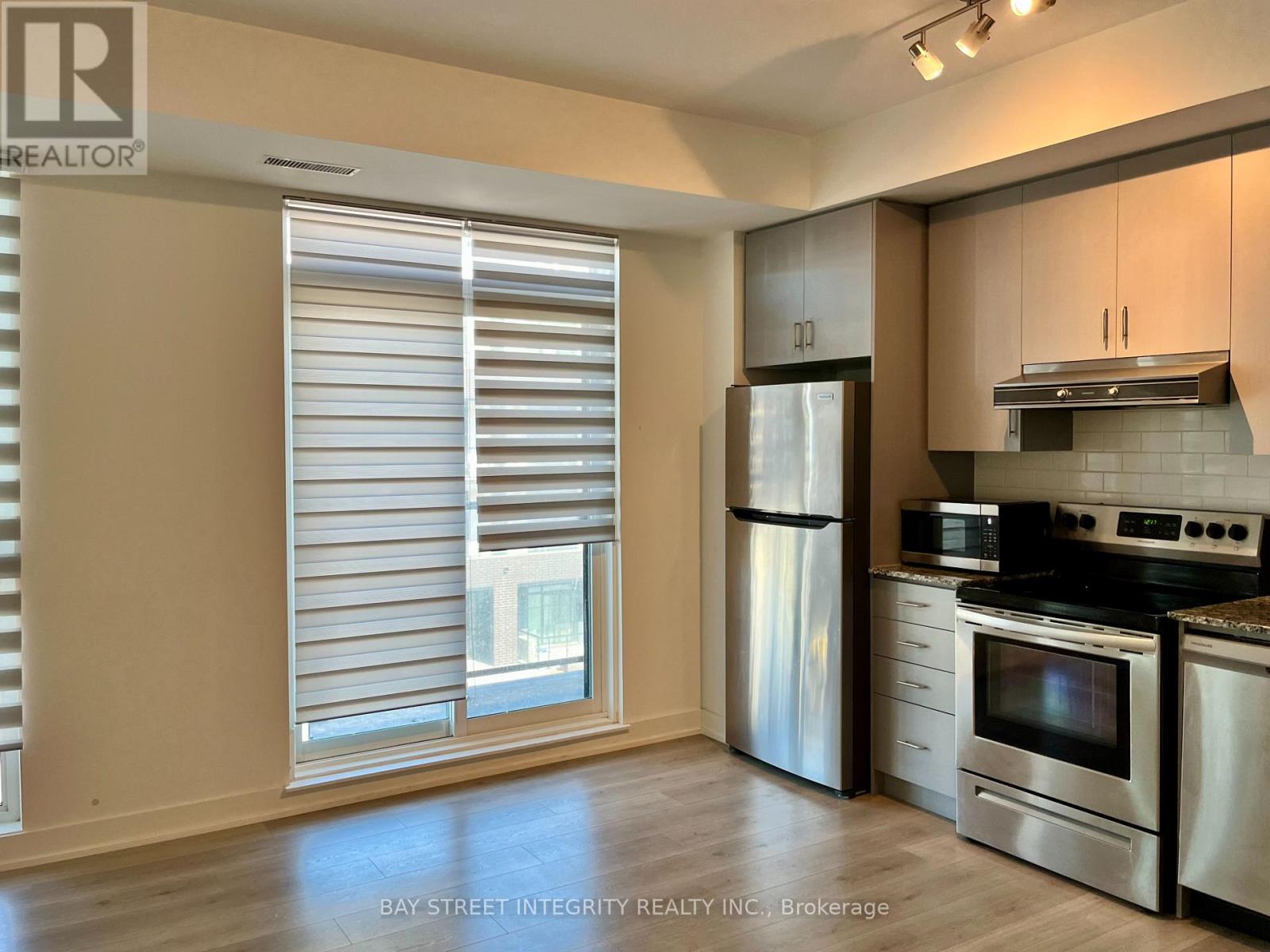 301 - 1 Climo Lane, Markham, Ontario  L6E 0V8 - Photo 2 - N12422561