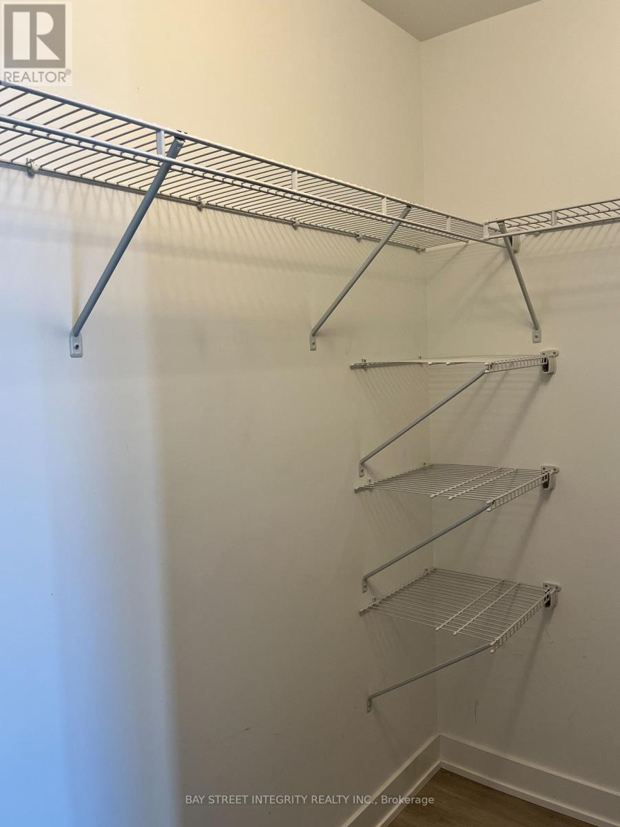 301 - 1 Climo Lane, Markham, Ontario  L6E 0V8 - Photo 9 - N12422561