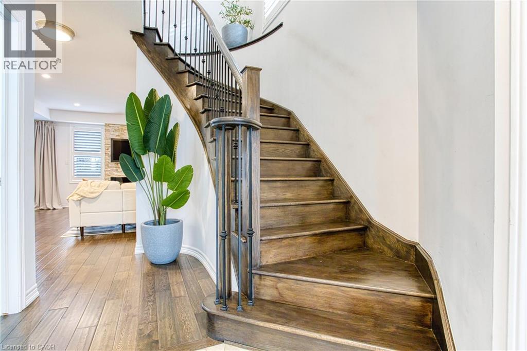 67 Padua Crescent, Stoney Creek, Ontario  L8E 0G9 - Photo 6 - 40789181