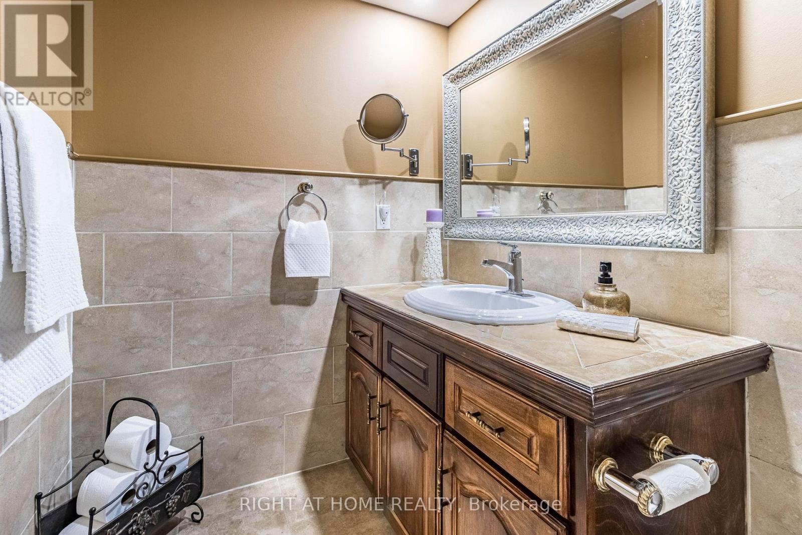 13250 Tenth Side Road, Halton Hills, Ontario  L7G 4S5 - Photo 29 - W12475044