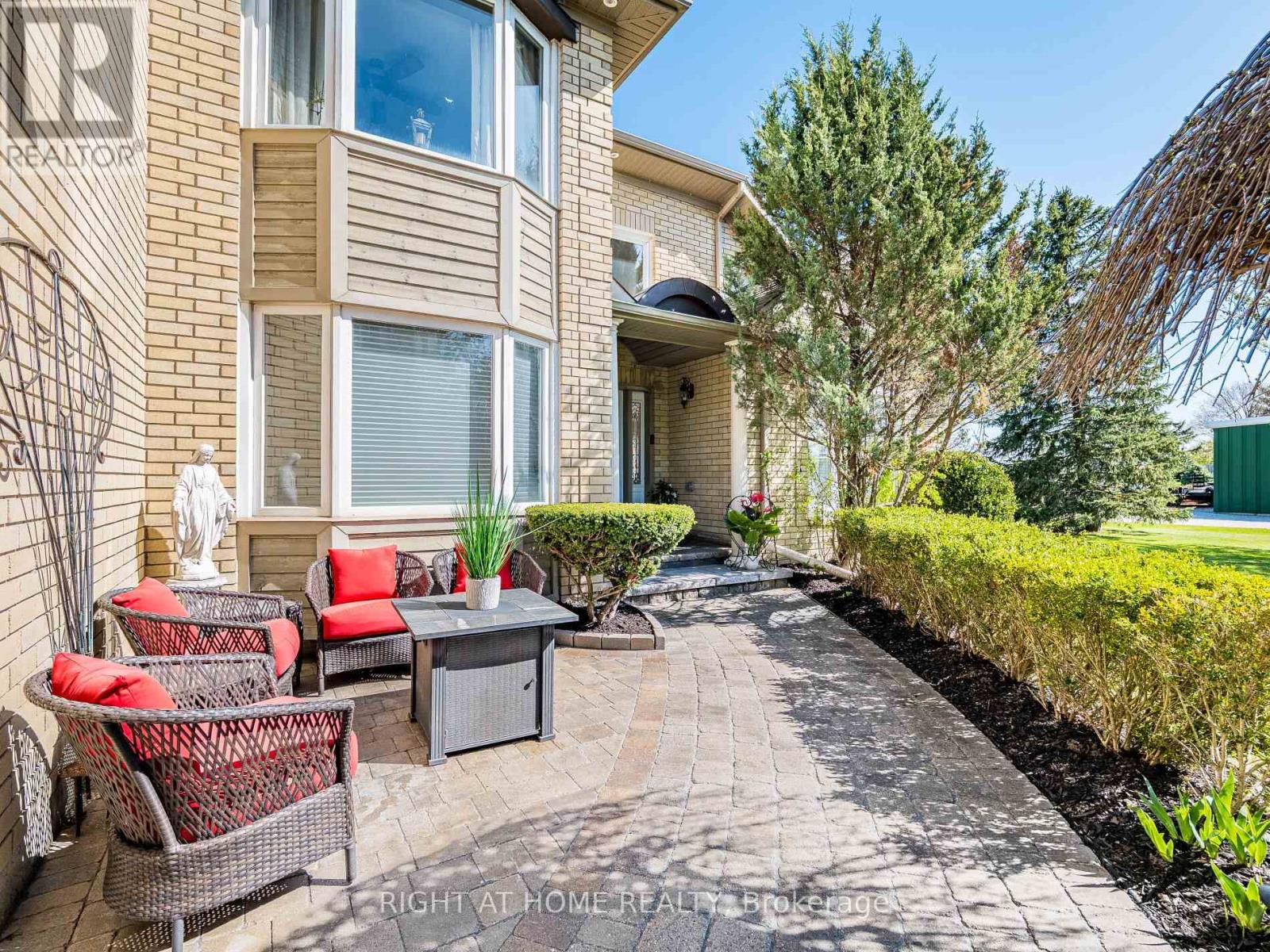 13250 Tenth Side Road, Halton Hills, Ontario  L7G 4S5 - Photo 5 - W12475044