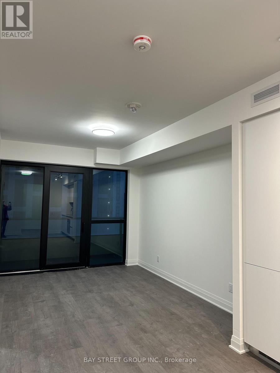 4015 The Exchange Street, Mississauga, Ontario  L5B 0N9 - Photo 7 - W12561202