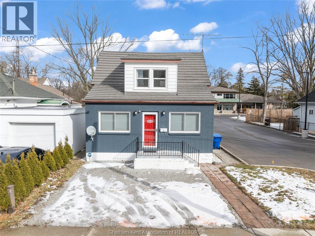 27 Eighth STREET, Chatham, Ontario