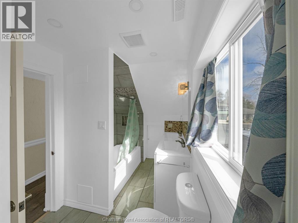 27 Eighth Street, Chatham, Ontario  N7M 4J4 - Photo 19 - 25029214