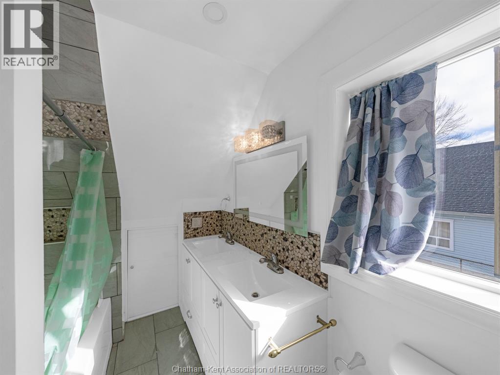 27 Eighth Street, Chatham, Ontario  N7M 4J4 - Photo 20 - 25029214