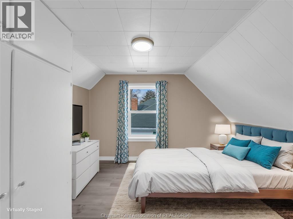 27 Eighth Street, Chatham, Ontario  N7M 4J4 - Photo 5 - 25029214