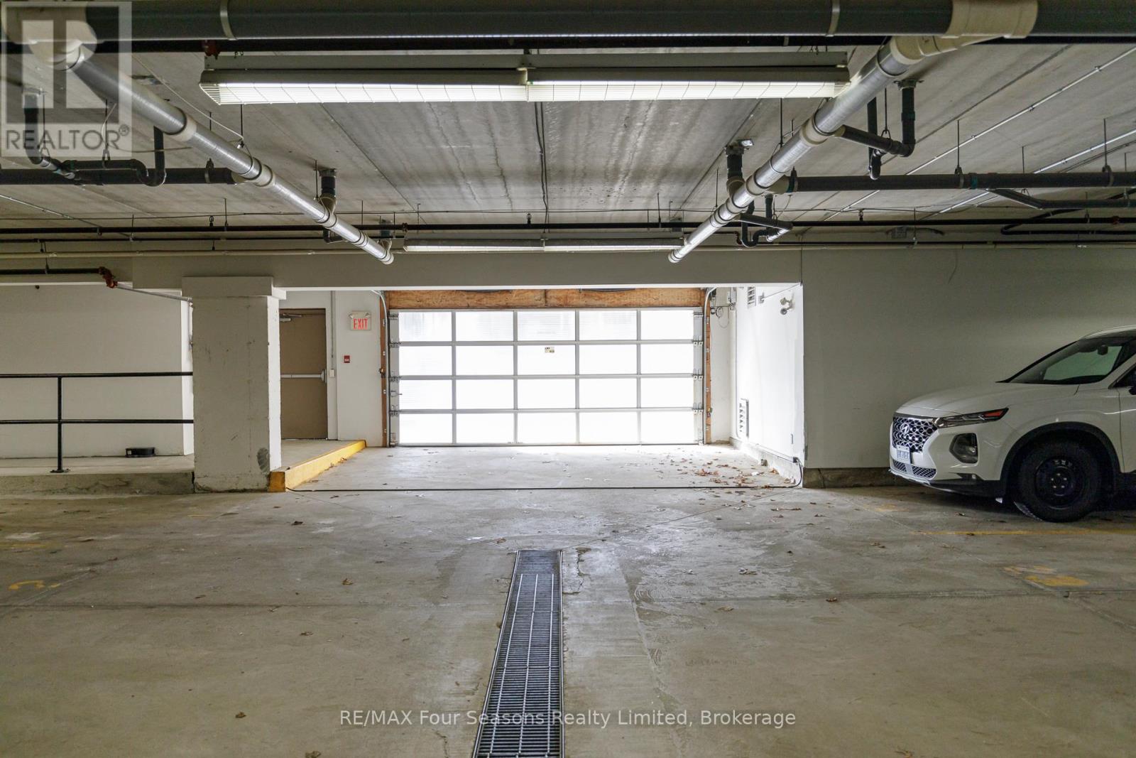 305 - 27 Beaver Street N, Blue Mountains, Ontario  N0H 2P0 - Photo 28 - X12561562