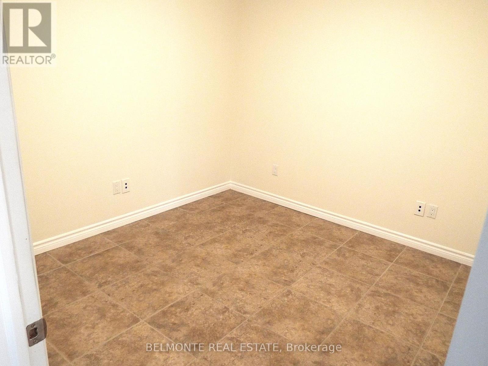 30 - 1621 Mcewen Drive, Whitby, Ontario  L1N 9A5 - Photo 4 - E12385806