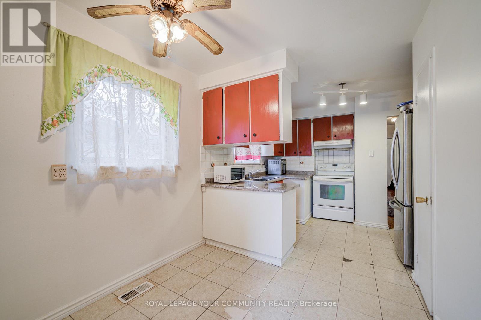 106 Cultra Square, Toronto, Ontario  M1E 2E3 - Photo 12 - E12561588