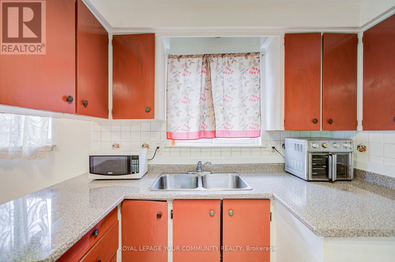 106 Cultra Square, Toronto, Ontario  M1E 2E3 - Photo 18 - E12561588