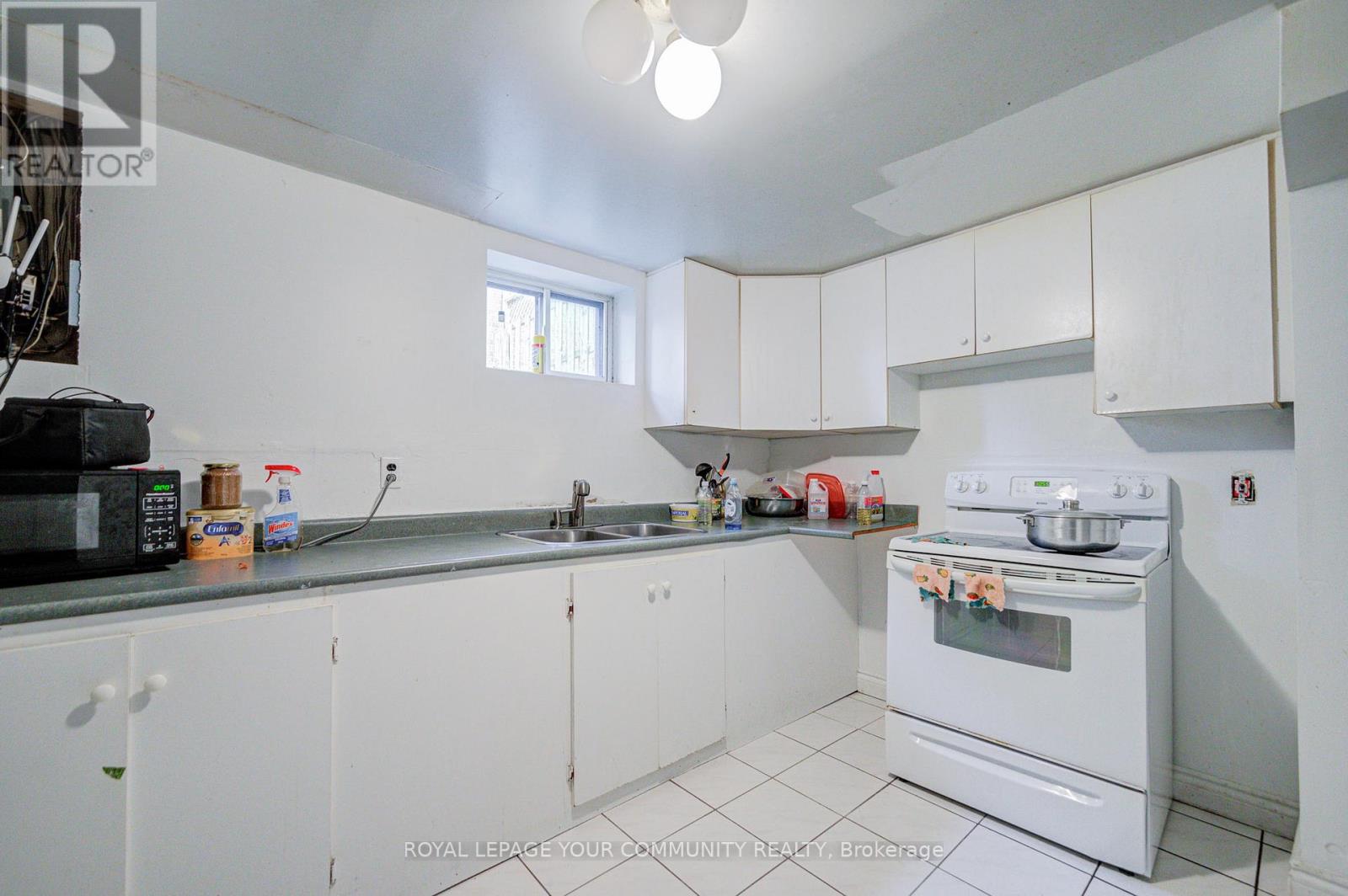 106 Cultra Square, Toronto, Ontario  M1E 2E3 - Photo 38 - E12561588