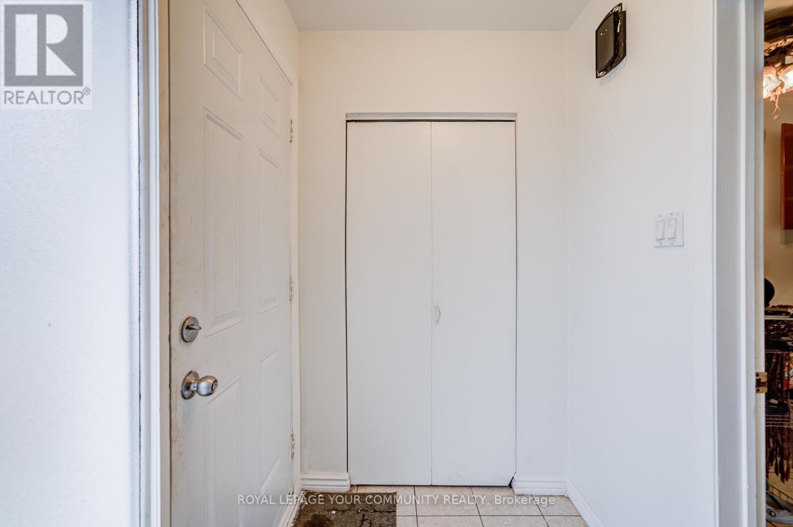 106 Cultra Square, Toronto, Ontario  M1E 2E3 - Photo 7 - E12561588