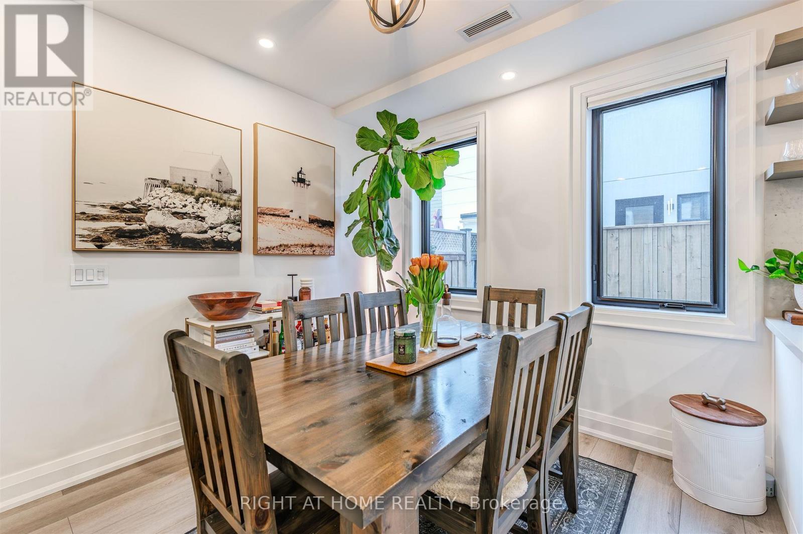 85r Condor Avenue, Toronto, Ontario  M4J 3M7 - Photo 11 - E12561590