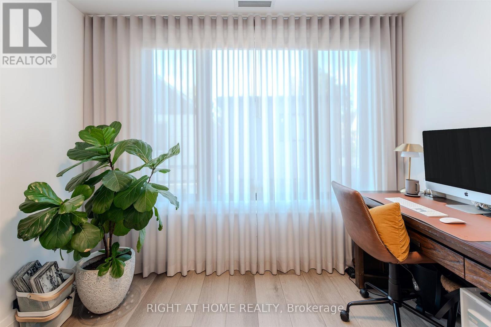 85r Condor Avenue, Toronto, Ontario  M4J 3M7 - Photo 24 - E12561590