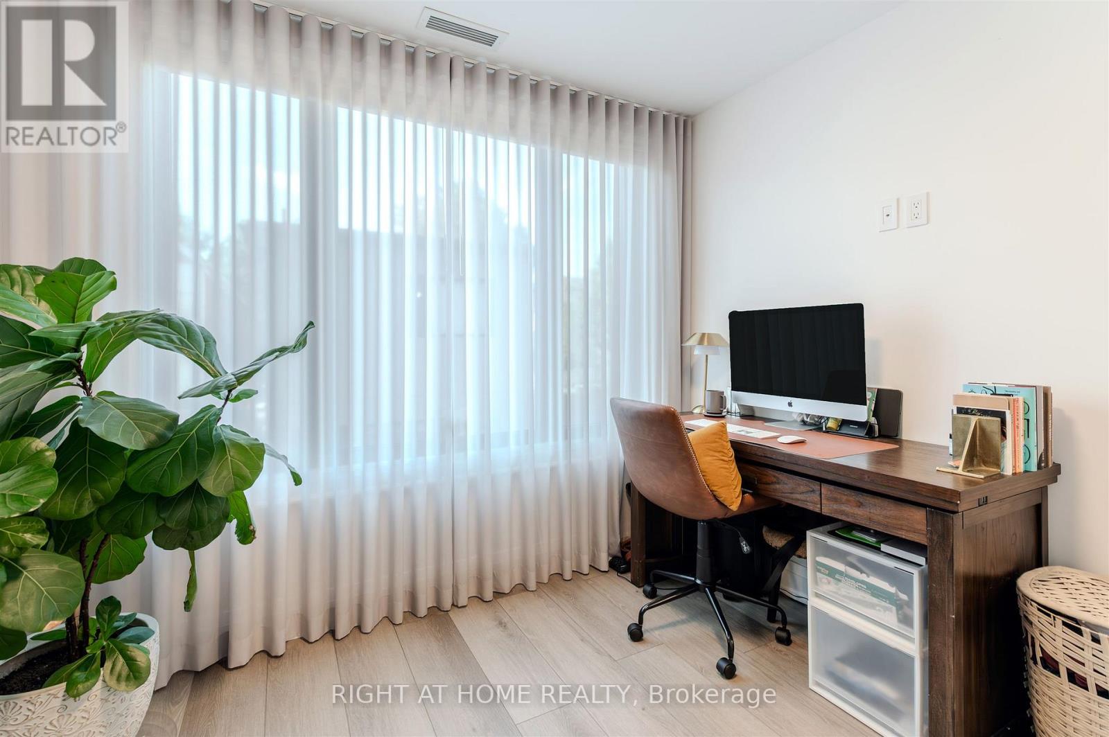 85r Condor Avenue, Toronto, Ontario  M4J 3M7 - Photo 25 - E12561590