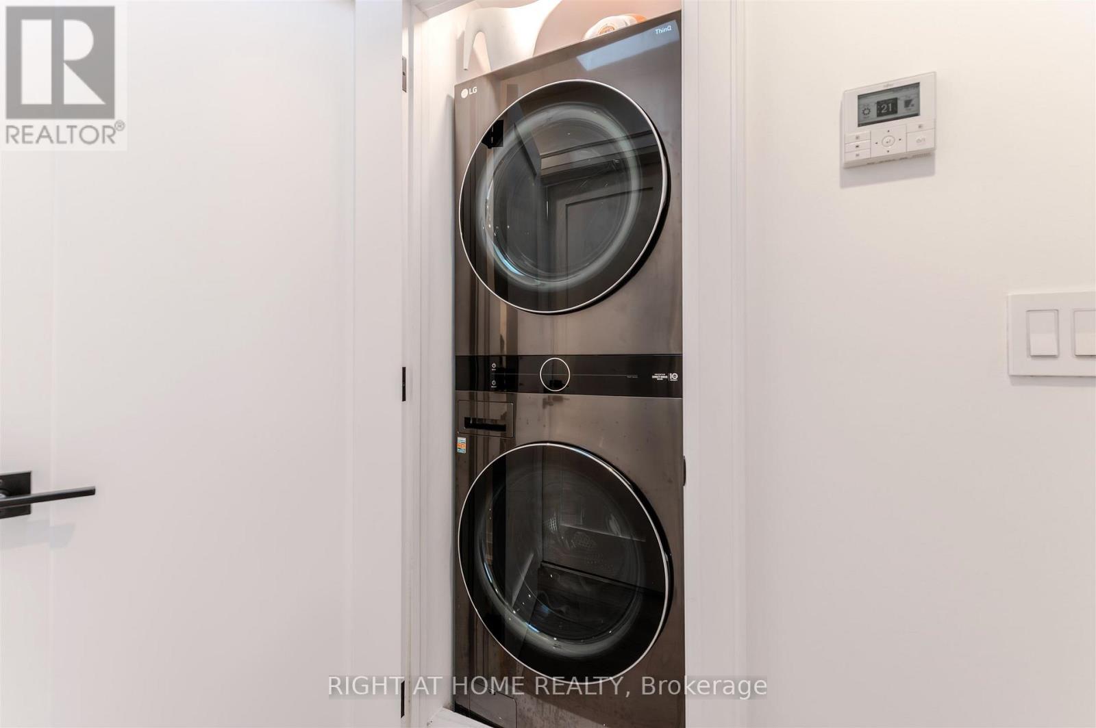 85r Condor Avenue, Toronto, Ontario  M4J 3M7 - Photo 28 - E12561590