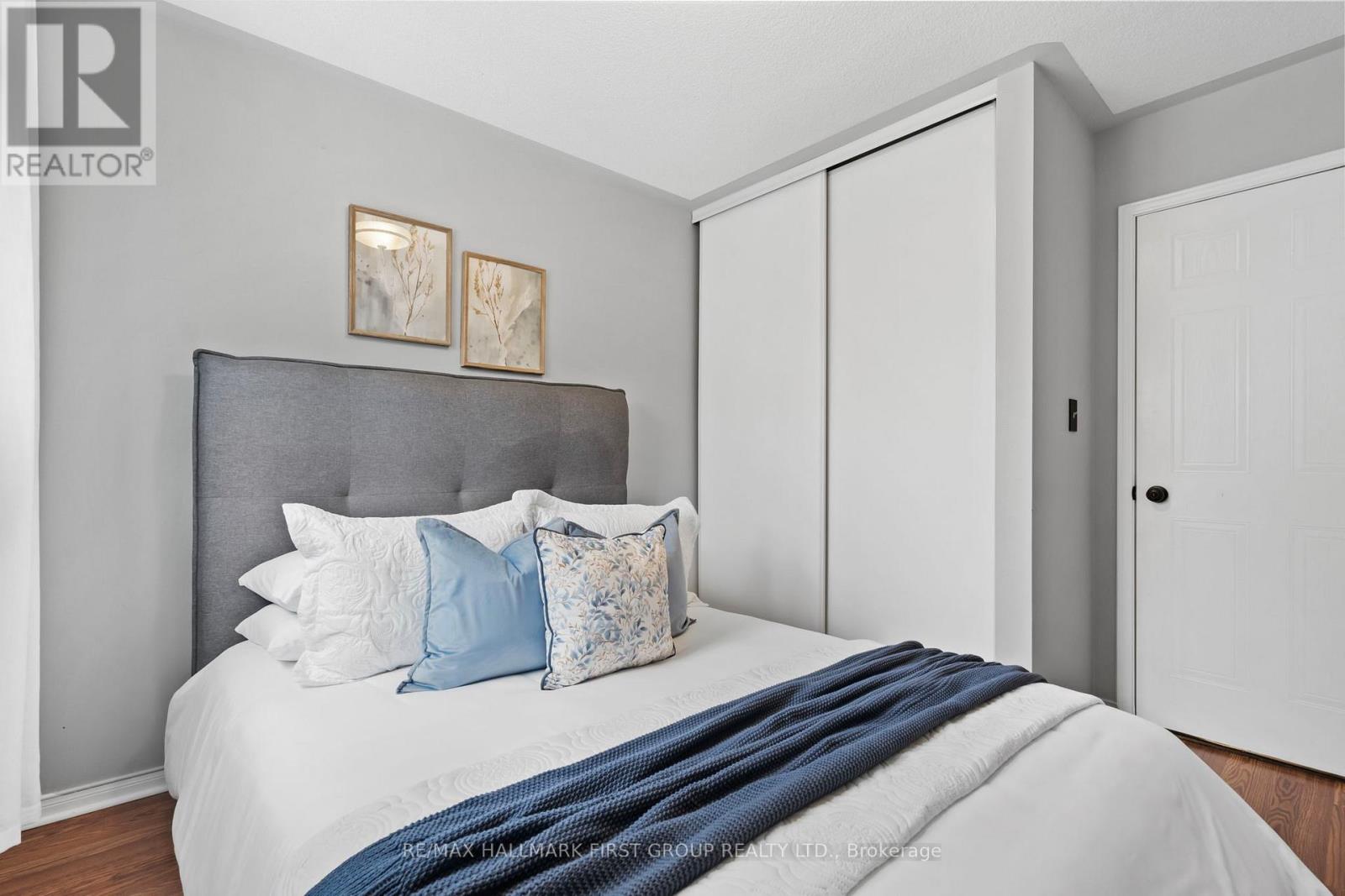 1696 Woodgate Trail, Oshawa, Ontario  L1G 8B4 - Photo 19 - E12561626