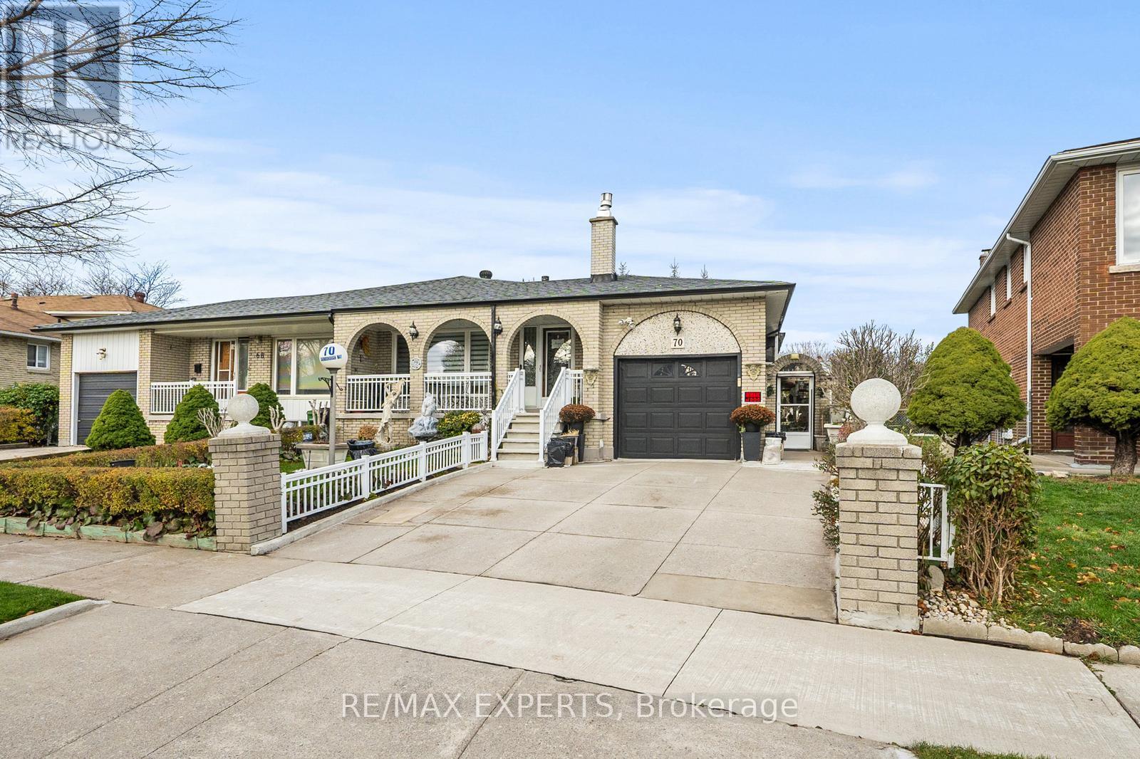 70 DARNBOROUGH WAY, Toronto, Ontario