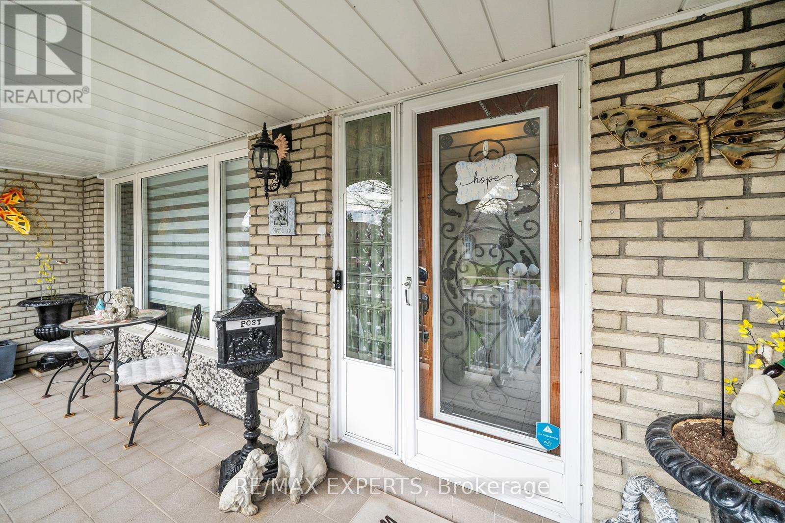 70 Darnborough Way, Toronto, Ontario  M1W 2G1 - Photo 3 - E12561644