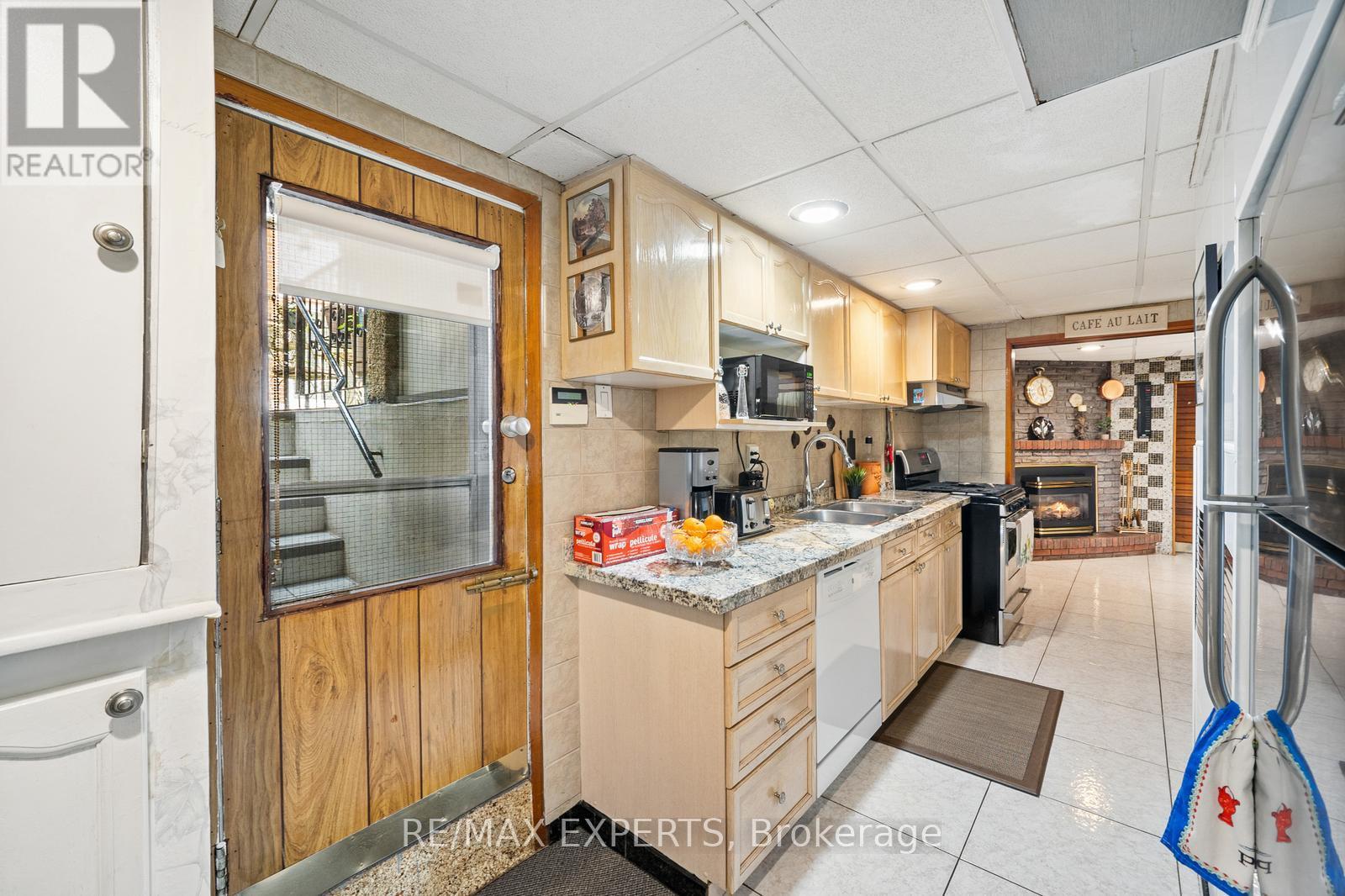 70 Darnborough Way, Toronto, Ontario  M1W 2G1 - Photo 32 - E12561644