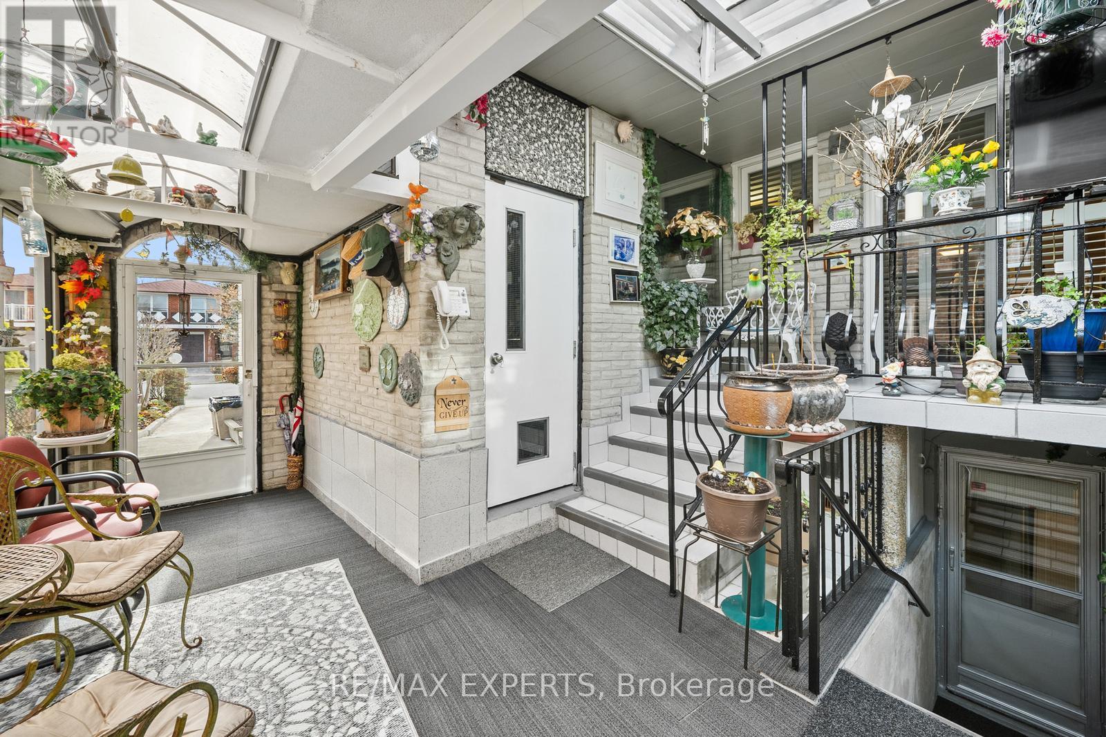 70 Darnborough Way, Toronto, Ontario  M1W 2G1 - Photo 34 - E12561644