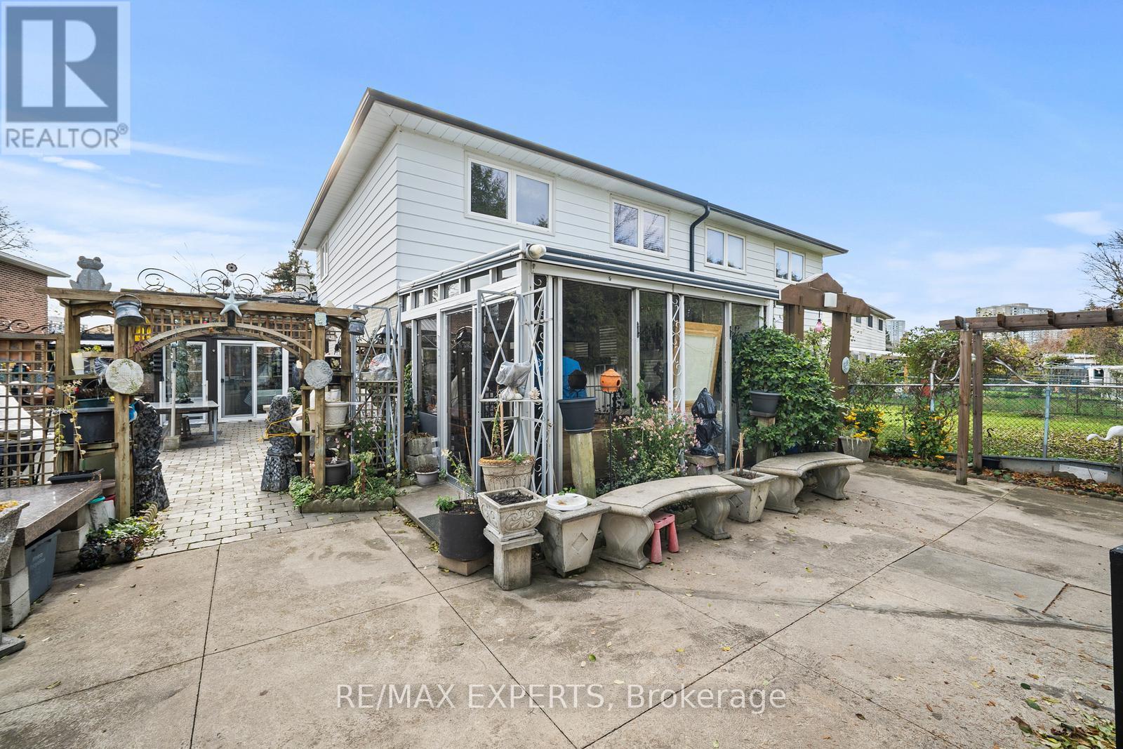 70 Darnborough Way, Toronto, Ontario  M1W 2G1 - Photo 37 - E12561644