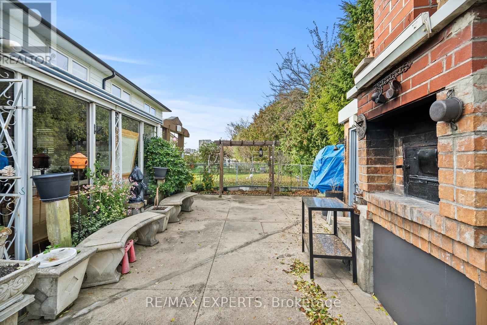 70 Darnborough Way, Toronto, Ontario  M1W 2G1 - Photo 38 - E12561644