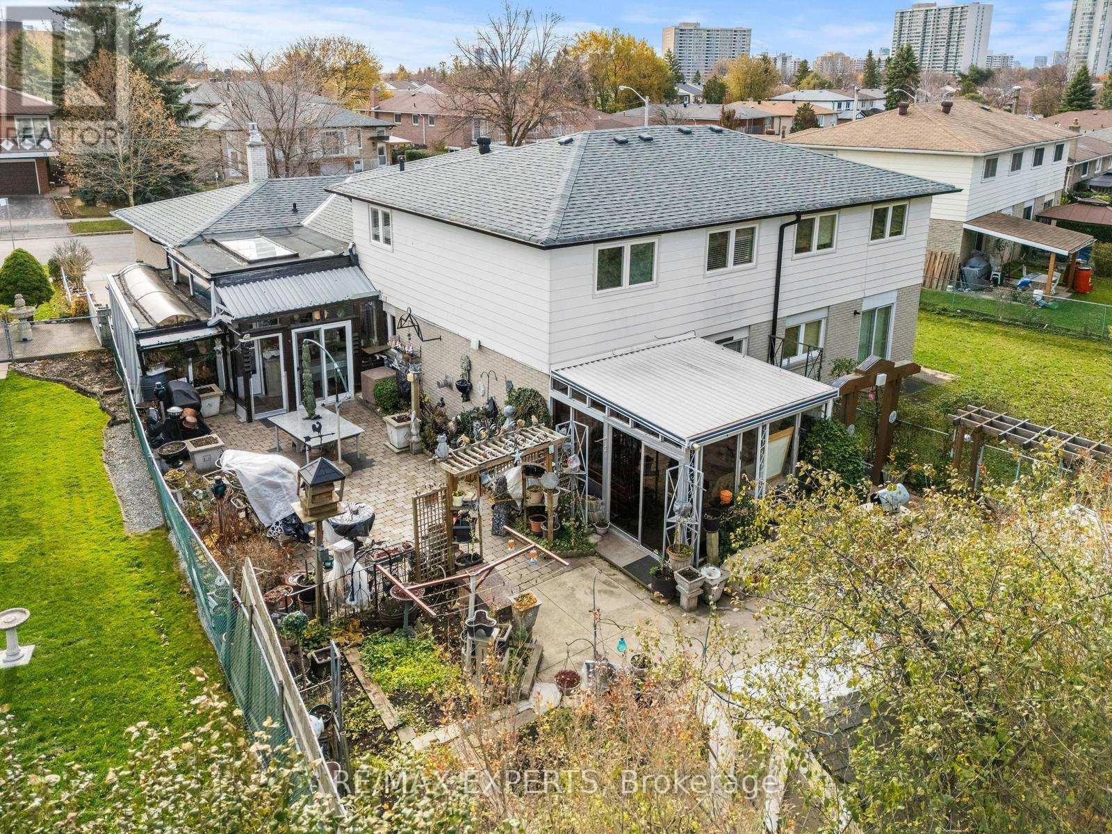 70 Darnborough Way, Toronto, Ontario  M1W 2G1 - Photo 41 - E12561644
