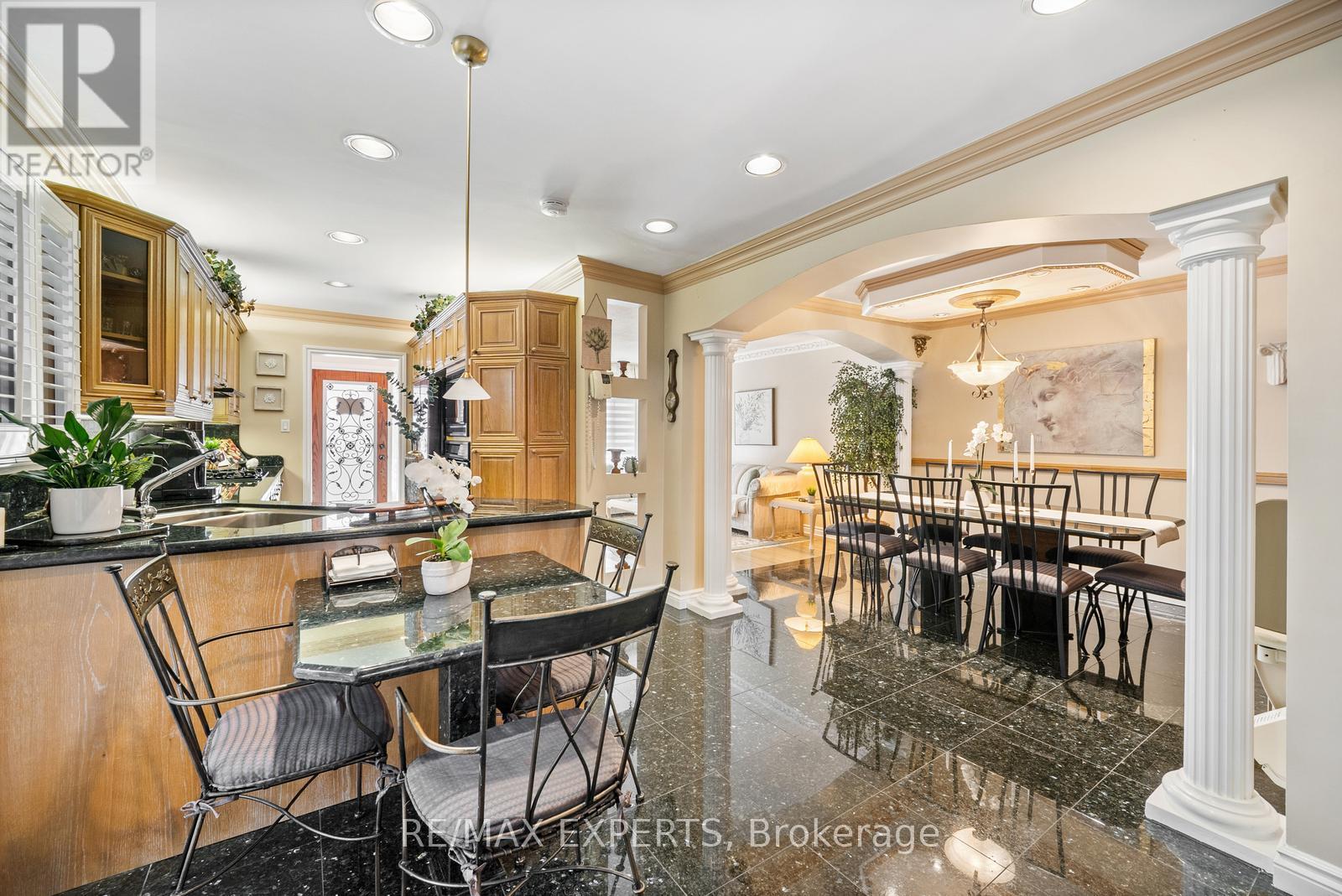 70 Darnborough Way, Toronto, Ontario  M1W 2G1 - Photo 8 - E12561644