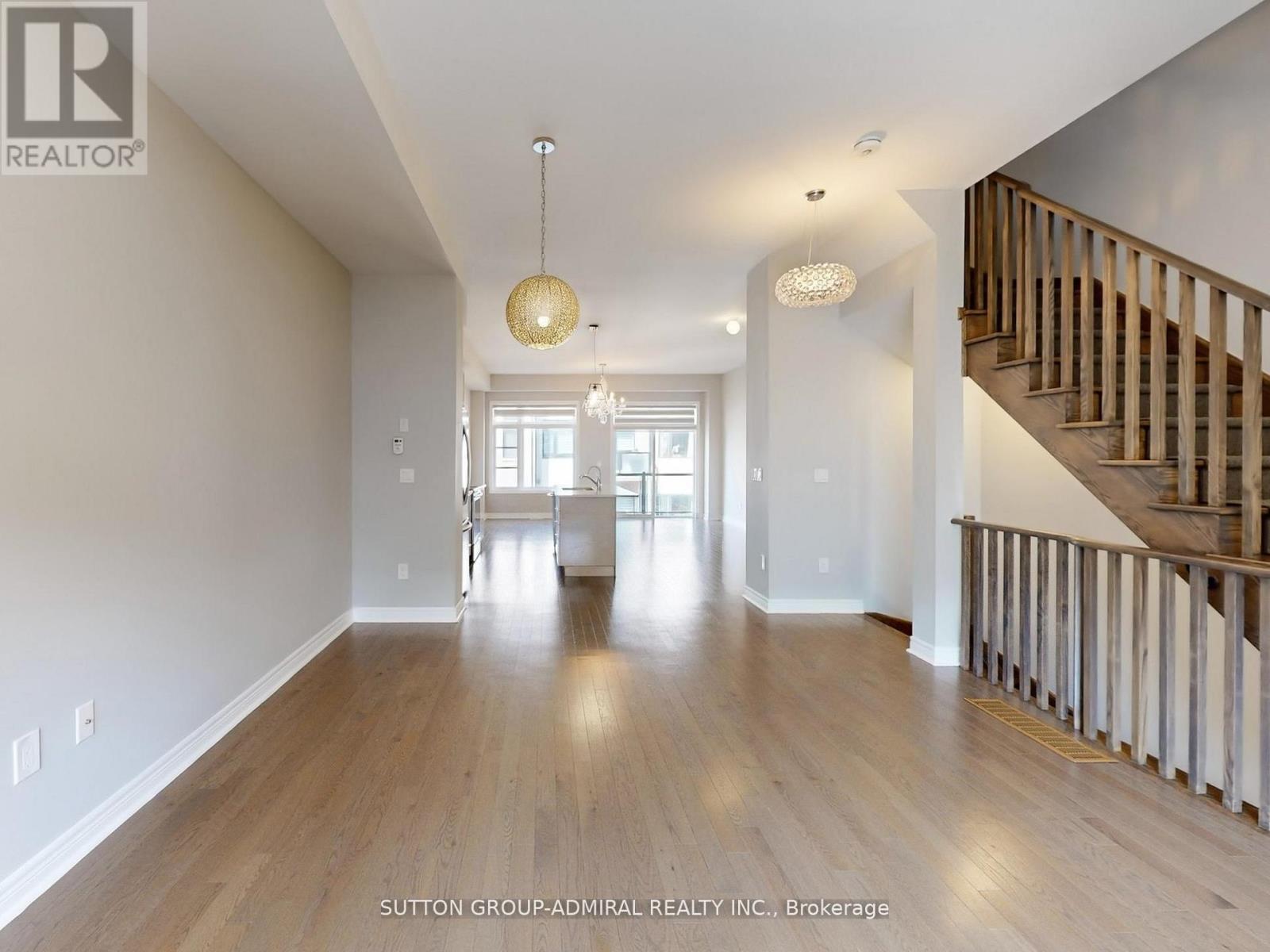 70 Laskin Drive, Vaughan, Ontario  L6A 5A4 - Photo 11 - N12561628