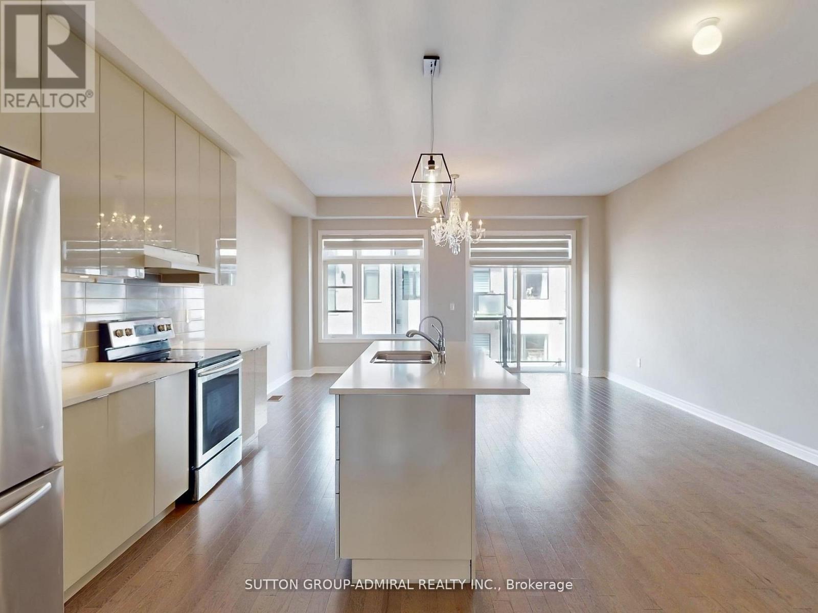 70 Laskin Drive, Vaughan, Ontario  L6A 5A4 - Photo 16 - N12561628