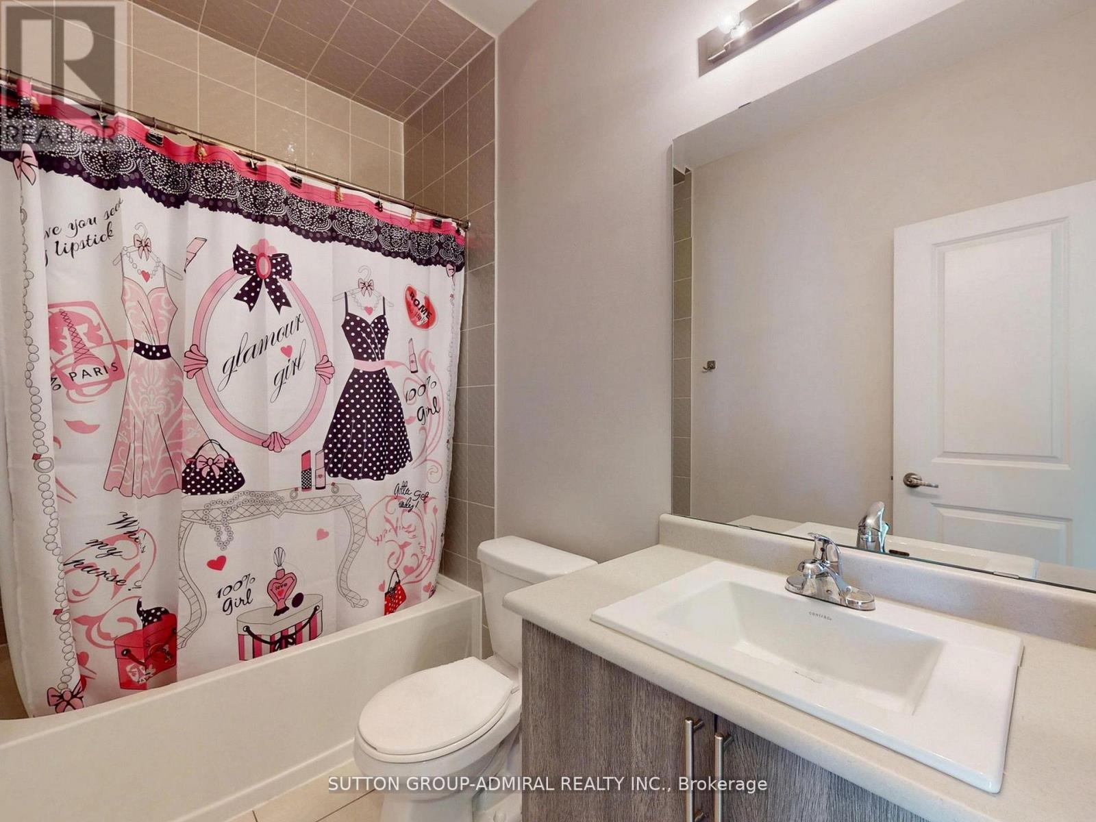 70 Laskin Drive, Vaughan, Ontario  L6A 5A4 - Photo 27 - N12561628