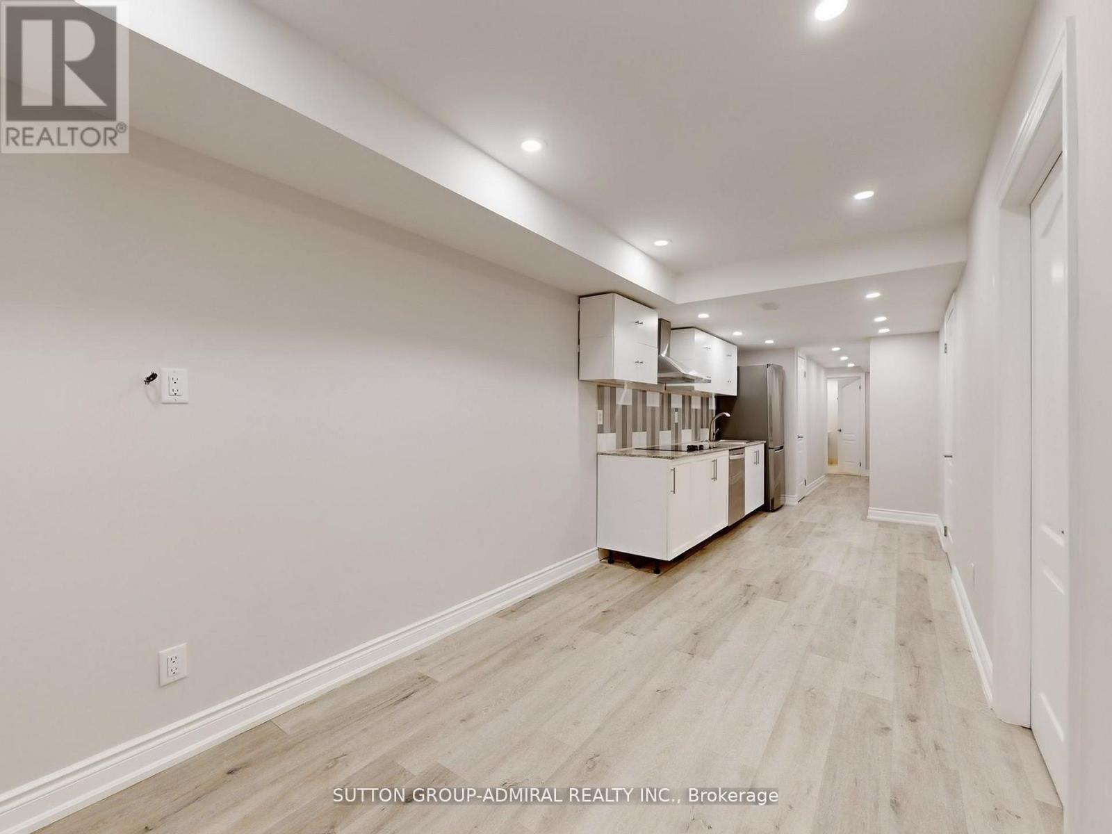 70 Laskin Drive, Vaughan, Ontario  L6A 5A4 - Photo 30 - N12561628