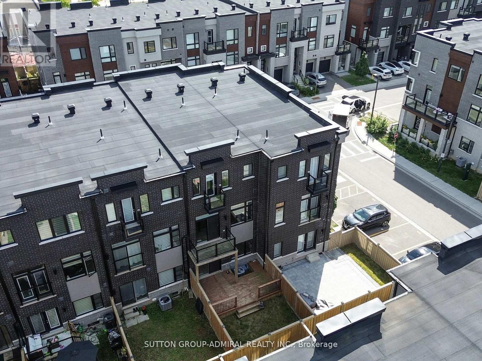 70 Laskin Drive, Vaughan, Ontario  L6A 5A4 - Photo 41 - N12561628