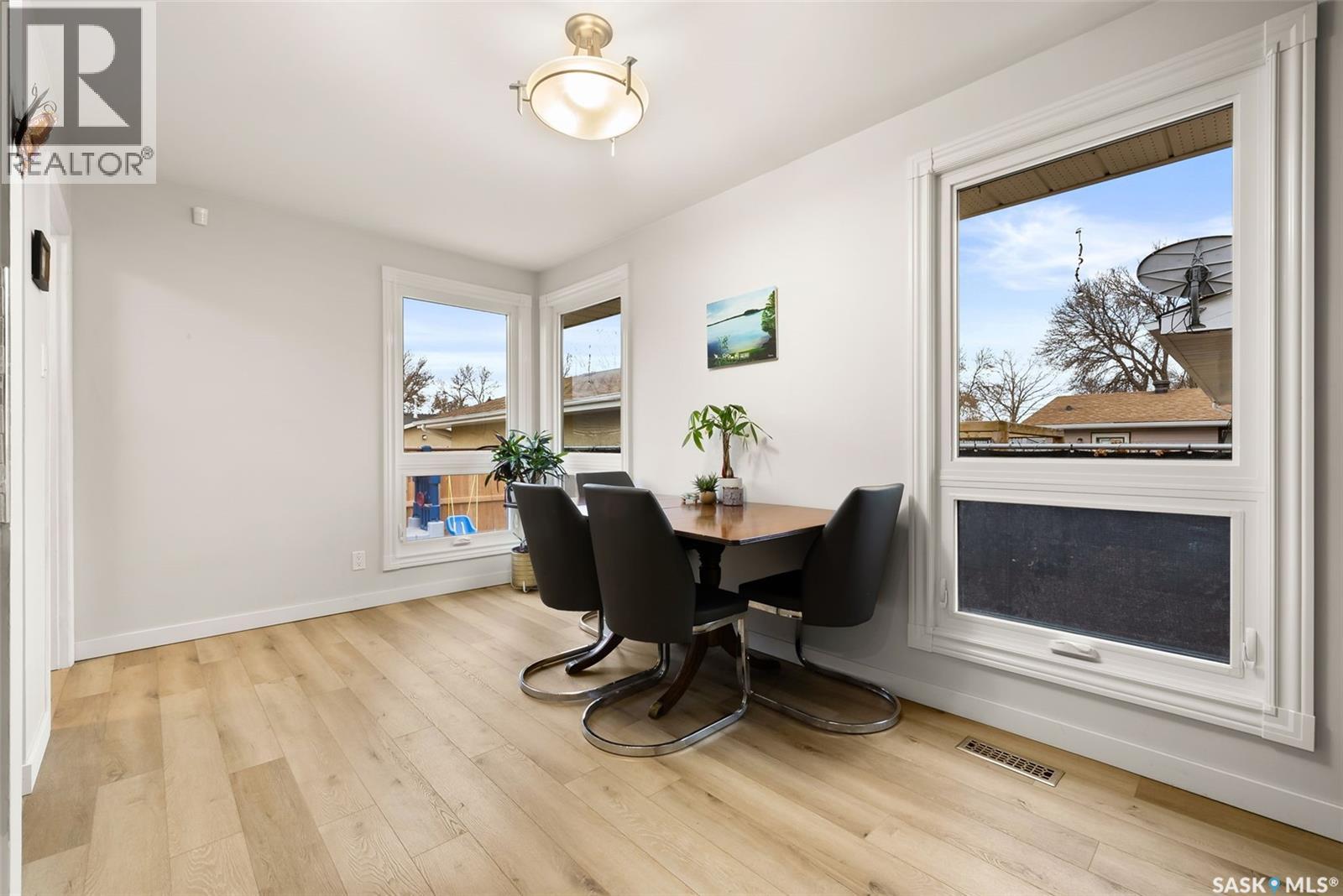 82 Sibbald Crescent, Regina, Saskatchewan  S4T 7L7 - Photo 10 - SK024247