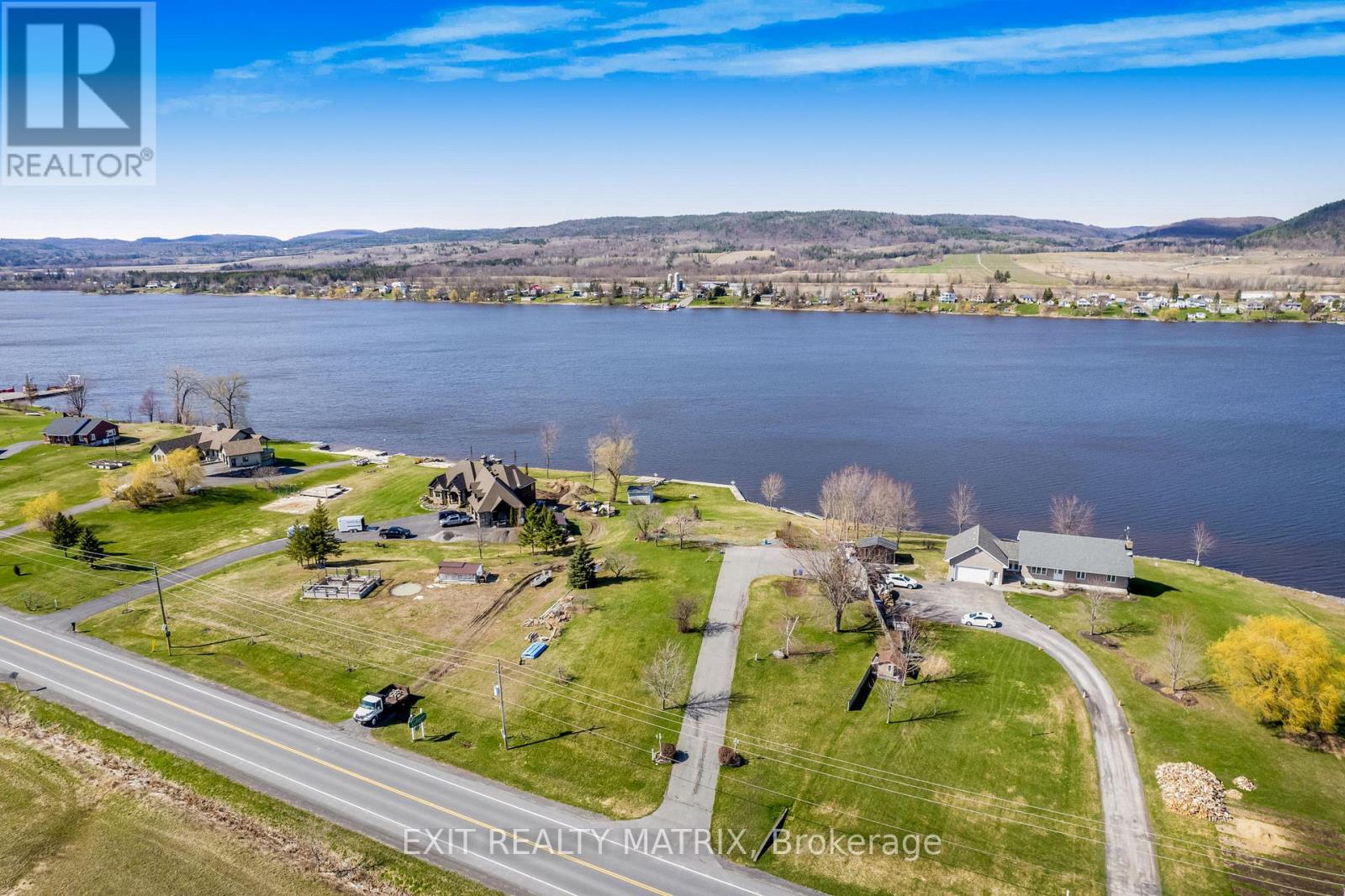 1755 Rue Lajoie Street, Alfred And Plantagenet, Ontario  K0B 1J0 - Photo 11 - X12561844