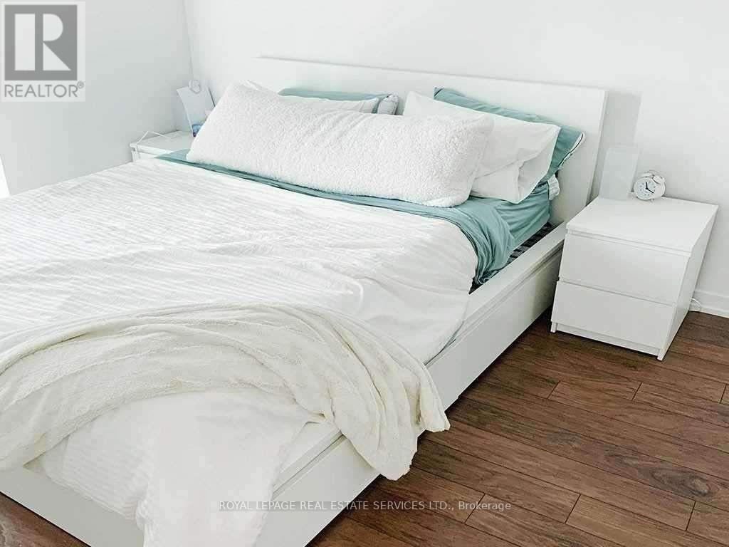 1306 - 2560 Eglinton Avenue W, Mississauga, Ontario  L5M 5R1 - Photo 5 - W12561596