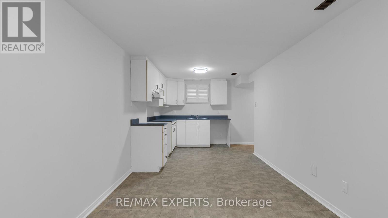 78 Candy Crescent, Brampton, Ontario  L6X 3Z9 - Photo 32 - W12561620