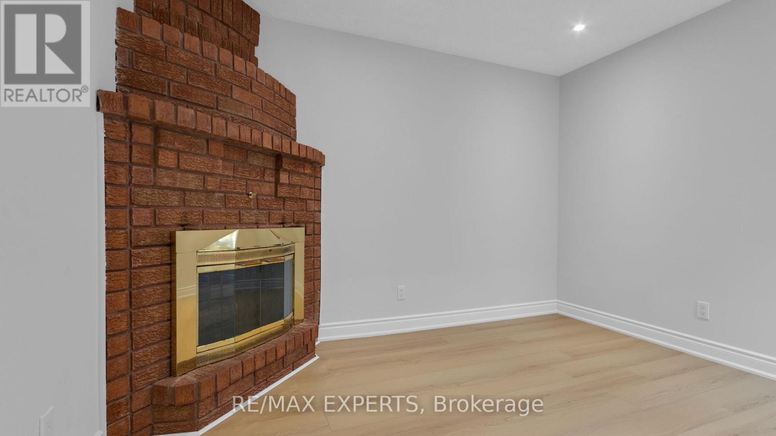 78 Candy Crescent, Brampton, Ontario  L6X 3Z9 - Photo 7 - W12561620