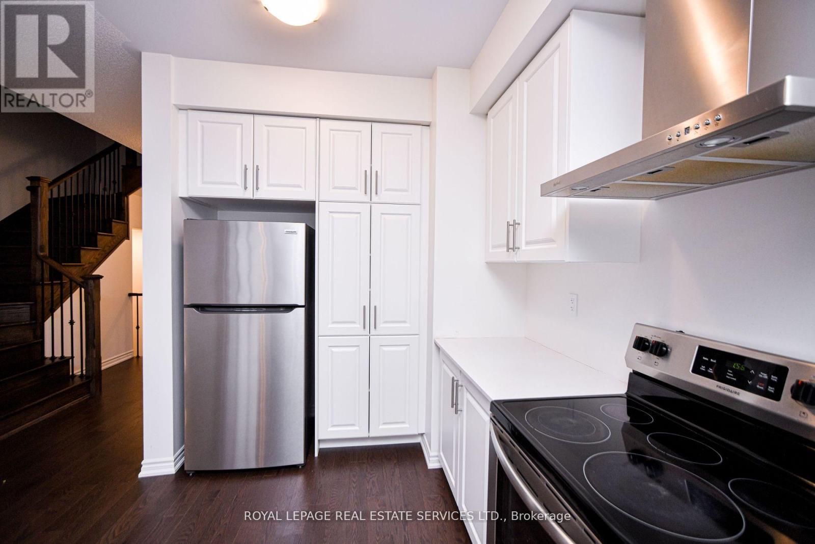 323 Thimbleweed Court, Milton, Ontario  L9E 1T2 - Photo 18 - W12561624