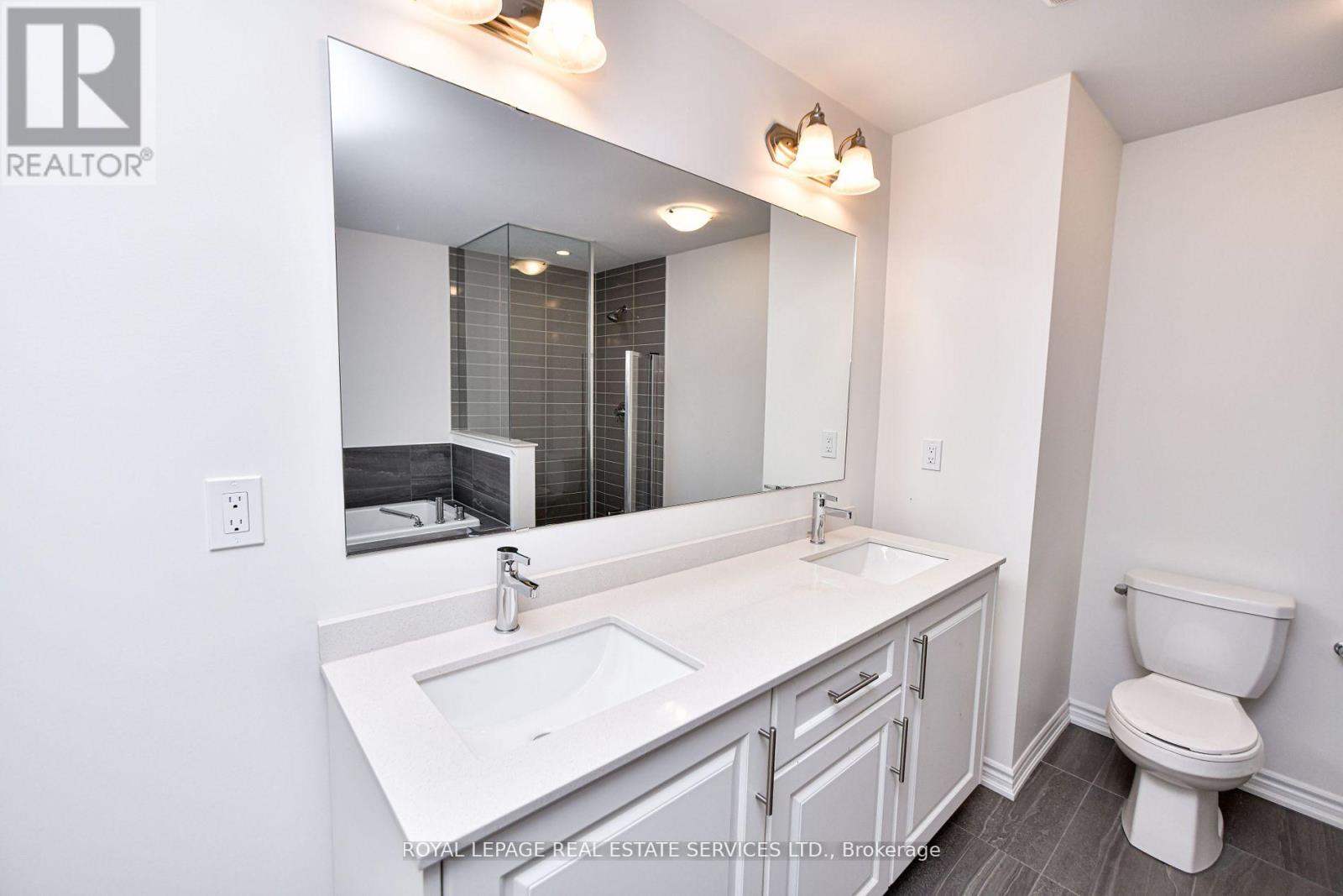 323 Thimbleweed Court, Milton, Ontario  L9E 1T2 - Photo 32 - W12561624